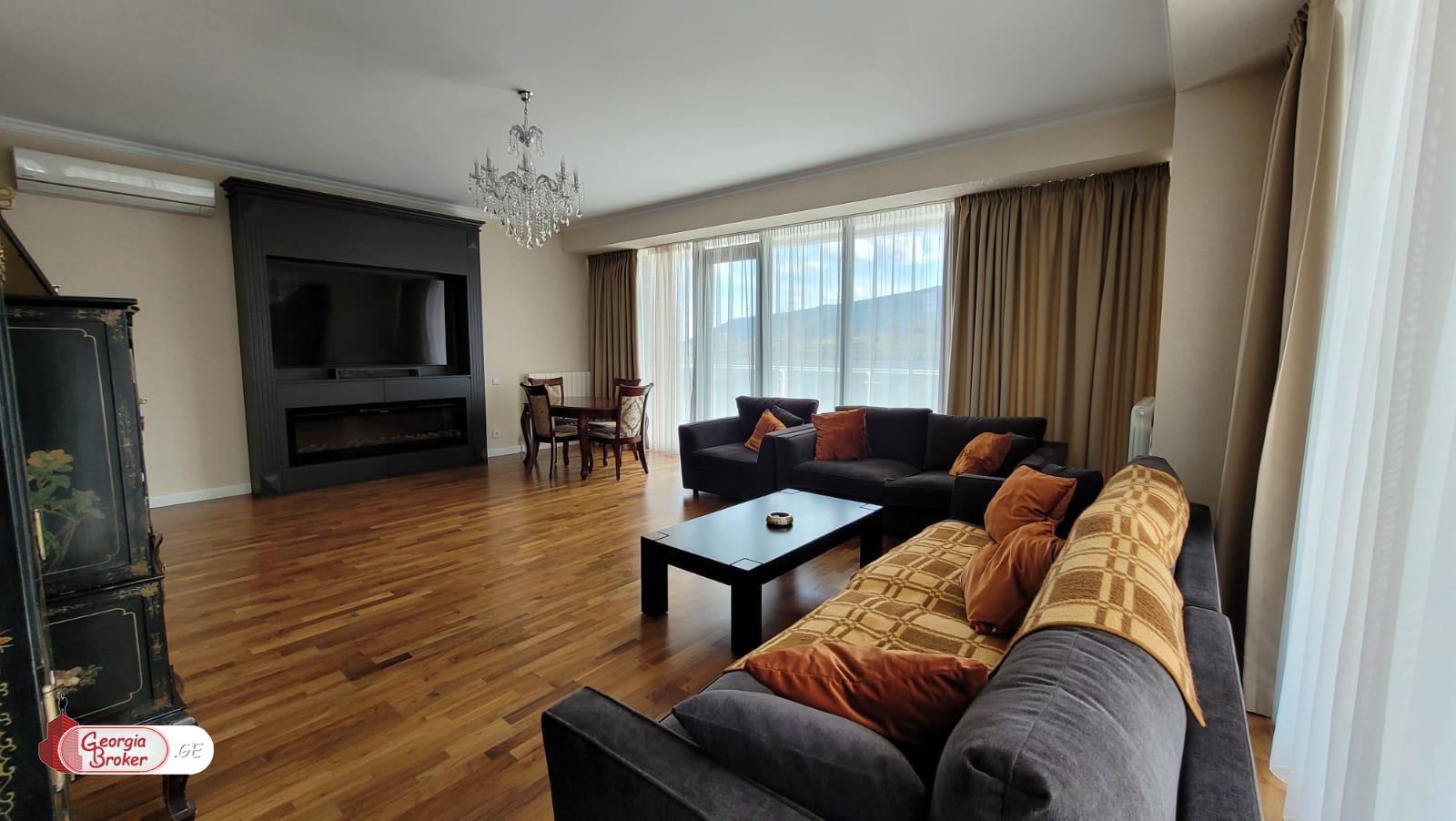 nearly repaired 5-room apartment for sale